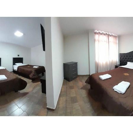 Ronald Hotel Churin Buitenkant foto